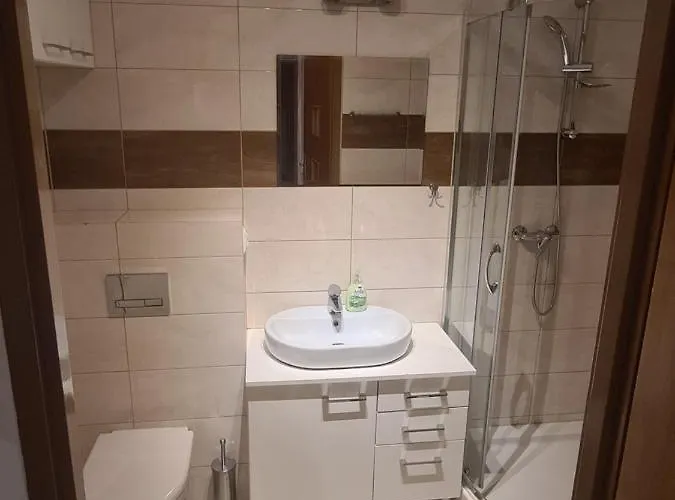 Sweet & Sweet Cats & Fast Internet Hostel Wrocław